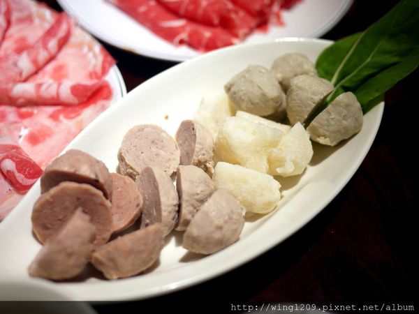 饕鍋:暖胃又暖心的美味鍋物料理。【饕鍋】酸菜白肉&御品大汗鍋體驗