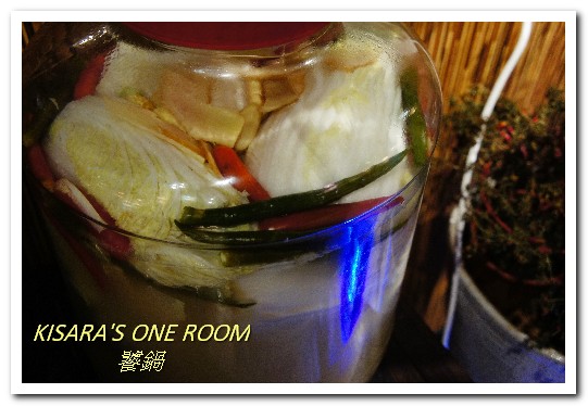 饕鍋：大安站自家製美味酸白菜鍋．辛香御品大汗鍋──饕鍋