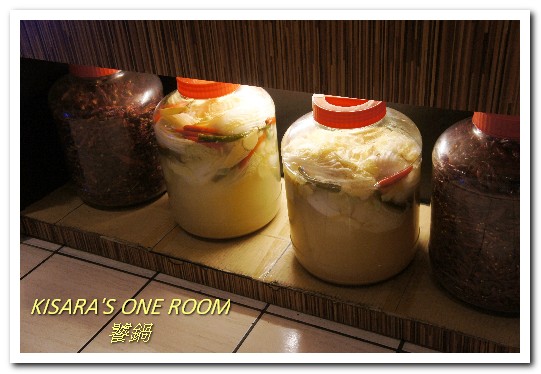 饕鍋：大安站自家製美味酸白菜鍋．辛香御品大汗鍋──饕鍋