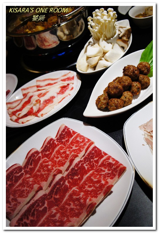 饕鍋：大安站自家製美味酸白菜鍋．辛香御品大汗鍋──饕鍋