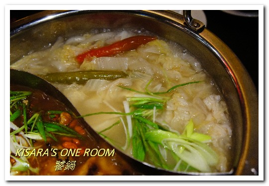 饕鍋：大安站自家製美味酸白菜鍋．辛香御品大汗鍋──饕鍋