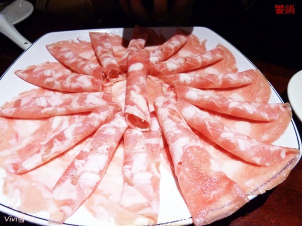 饕鍋：                                                  *試吃招待*饕鍋~天冷冷吃鍋鍋