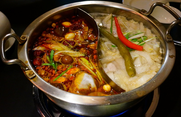 饕鍋：【台北．捷運大安站】-饕鍋『寒冬中最大的享受』