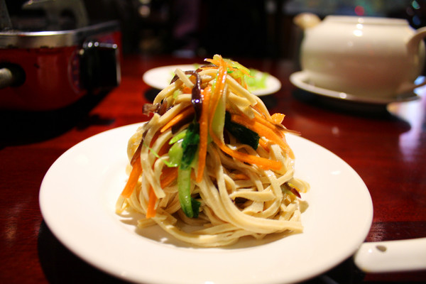 饕鍋：[台北]越吃會上癮的麻辣鍋 in饕鍋