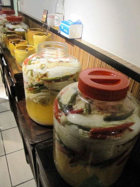 饕鍋:*口碑券*愛評飯團!跟著蔣偉文和梁師傅一起走訪明星最愛的【饕鍋】