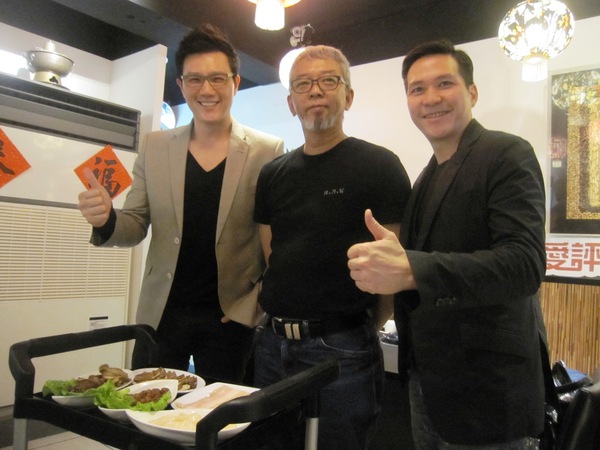 饕鍋:*口碑券*愛評飯團!跟著蔣偉文和梁師傅一起走訪明星最愛的【饕鍋】