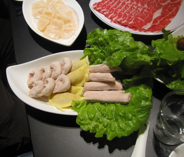 饕鍋:*口碑券*愛評飯團!跟著蔣偉文和梁師傅一起走訪明星最愛的【饕鍋】