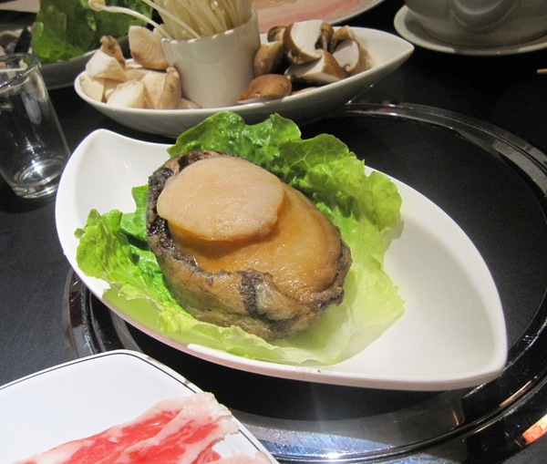 饕鍋:*口碑券*愛評飯團!跟著蔣偉文和梁師傅一起走訪明星最愛的【饕鍋】