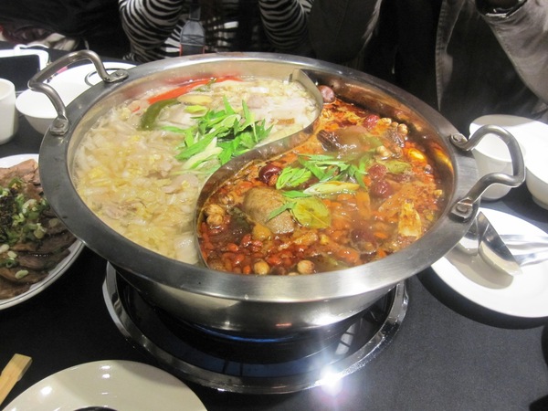 饕鍋:*口碑券*愛評飯團!跟著蔣偉文和梁師傅一起走訪明星最愛的【饕鍋】