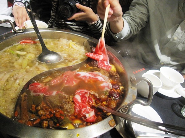 饕鍋:*口碑券*愛評飯團!跟著蔣偉文和梁師傅一起走訪明星最愛的【饕鍋】