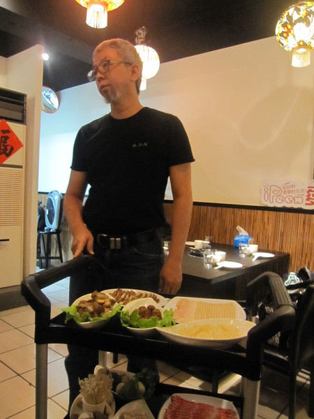 饕鍋:*口碑券*愛評飯團!跟著蔣偉文和梁師傅一起走訪明星最愛的【饕鍋】