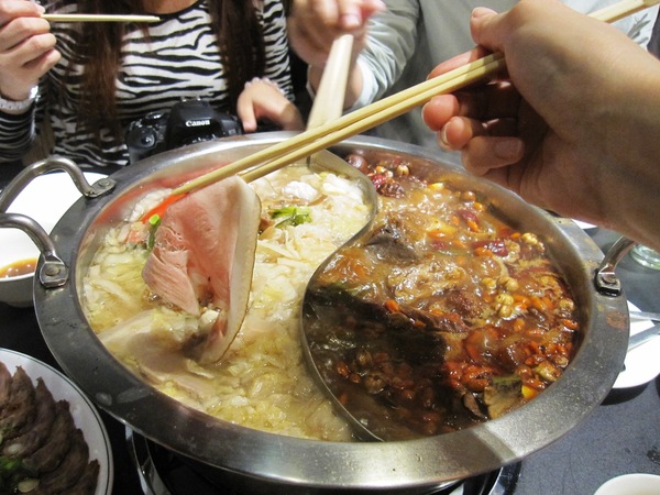 饕鍋:*口碑券*愛評飯團!跟著蔣偉文和梁師傅一起走訪明星最愛的【饕鍋】