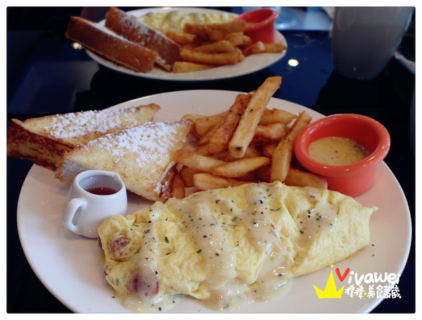 in% HAIR&CAFE:台北萬華區|全台首創!西門町商圈邊用頭髮邊享用美食『in% Hair Salon & Cafe』 女生染髮 男生剪髮 下午茶 早午餐 推薦