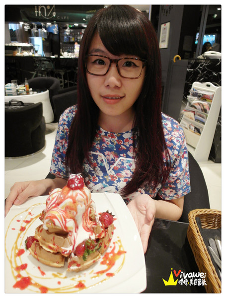 in% HAIR&CAFE:台北萬華區|全台首創!西門町商圈邊用頭髮邊享用美食『in% Hair Salon & Cafe』 女生染髮 男生剪髮 下午茶 早午餐 推薦