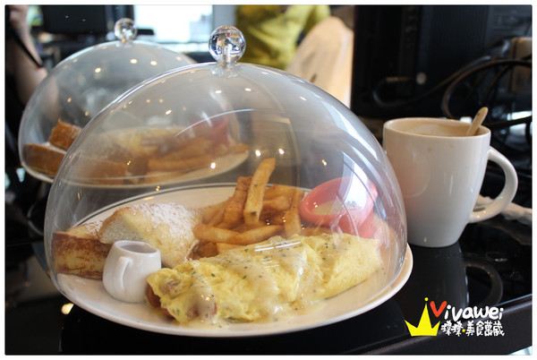 in% HAIR&CAFE:台北萬華區|全台首創!西門町商圈邊用頭髮邊享用美食『in% Hair Salon & Cafe』 女生染髮 男生剪髮 下午茶 早午餐 推薦