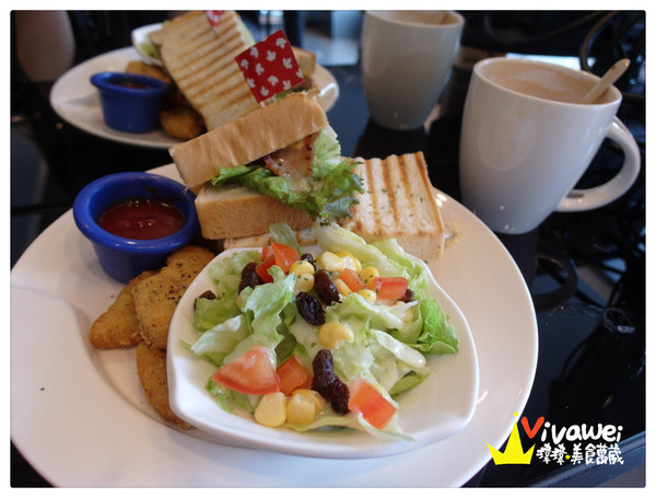 in% HAIR&CAFE:台北萬華區|全台首創!西門町商圈邊用頭髮邊享用美食『in% Hair Salon & Cafe』 女生染髮 男生剪髮 下午茶 早午餐 推薦