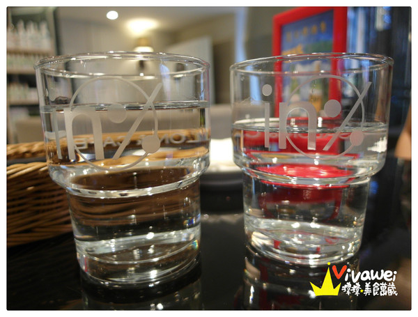 in% HAIR&CAFE:台北萬華區|全台首創!西門町商圈邊用頭髮邊享用美食『in% Hair Salon & Cafe』 女生染髮 男生剪髮 下午茶 早午餐 推薦