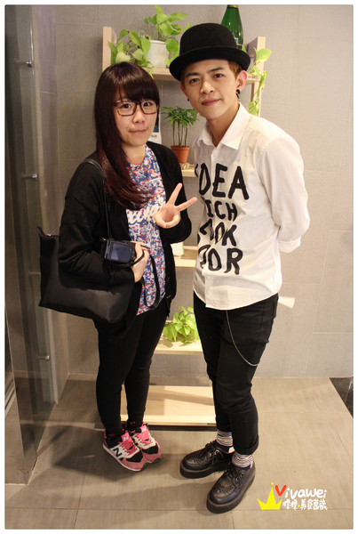 in% HAIR&CAFE:台北萬華區|全台首創!西門町商圈邊用頭髮邊享用美食『in% Hair Salon & Cafe』 女生染髮 男生剪髮 下午茶 早午餐 推薦