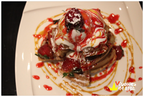 in% HAIR&CAFE:台北萬華區|全台首創!西門町商圈邊用頭髮邊享用美食『in% Hair Salon & Cafe』 女生染髮 男生剪髮 下午茶 早午餐 推薦