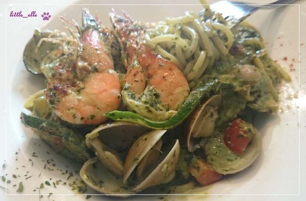 青醬海鮮義大利麵.2.jpg