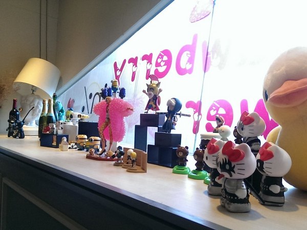 in% HAIR&CAFE:《台北》in% HAIR&CAFE│熱熔熔Oreo超人鬆餅塔❤ @西門站