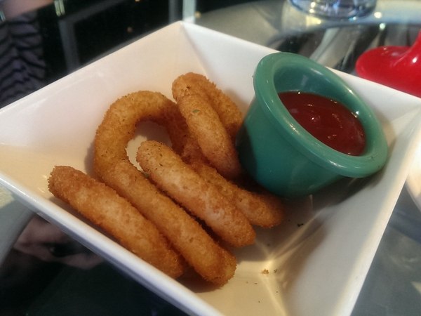 in% HAIR&CAFE:《台北》in% HAIR&CAFE│熱熔熔Oreo超人鬆餅塔❤ @西門站