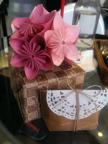 in% HAIR&CAFE:《台北》in% HAIR&CAFE│熱熔熔Oreo超人鬆餅塔❤ @西門站