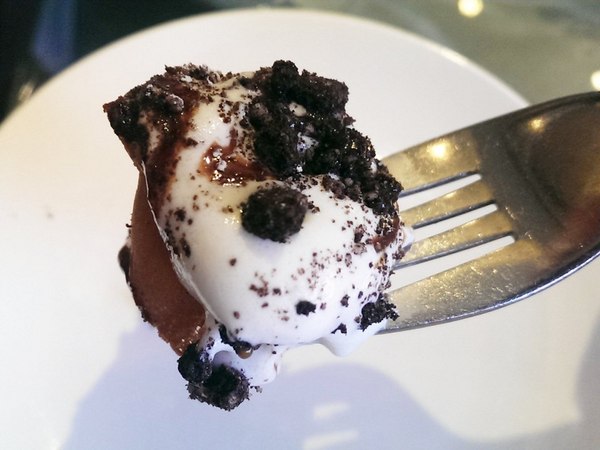 in% HAIR&CAFE:《台北》in% HAIR&CAFE│熱熔熔Oreo超人鬆餅塔❤ @西門站