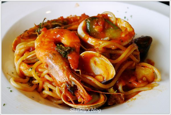 in% HAIR&CAFE：西門町‧In％ Hair Salon & Café