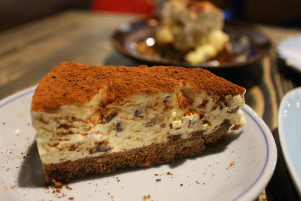 屋子裡有甜點：[嘉義] 巷弄內的限量人氣排隊甜點 屋子裡有甜點