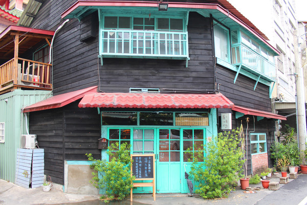 屋子裡有甜點：[嘉義] 巷弄內的限量人氣排隊甜點 屋子裡有甜點