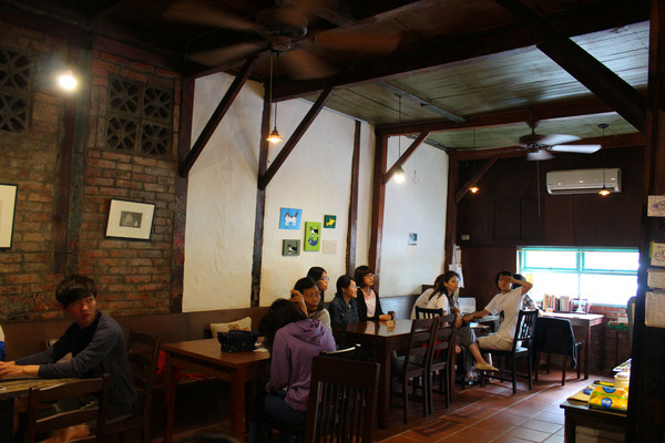 屋子裡有甜點：[嘉義] 巷弄內的限量人氣排隊甜點 屋子裡有甜點