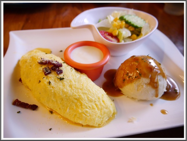 Dundas St.登打士街麵包美式主題餐廳:【淡水】Dundas St.登打士街美式主題餐廳-早午餐、義大利麵、排餐、手工麵包可無限續