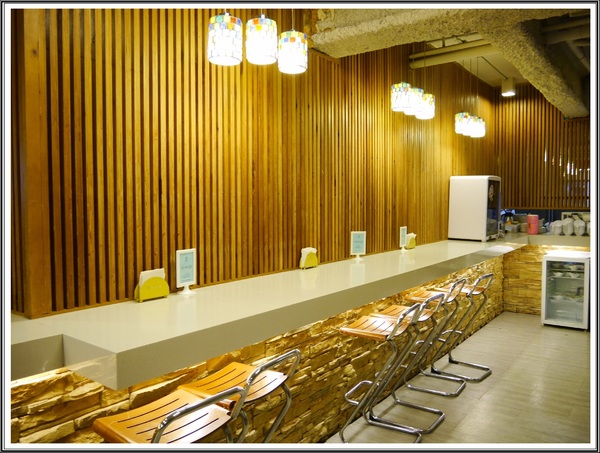 Dundas St.登打士街麵包美式主題餐廳:【淡水】Dundas St.登打士街美式主題餐廳-早午餐、義大利麵、排餐、手工麵包可無限續