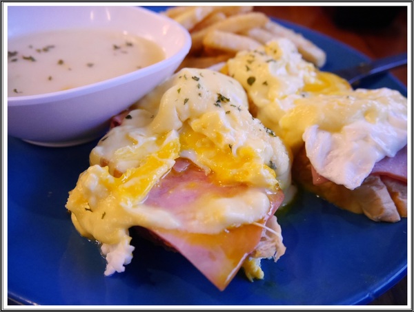 Dundas St.登打士街麵包美式主題餐廳:【淡水】Dundas St.登打士街美式主題餐廳-早午餐、義大利麵、排餐、手工麵包可無限續