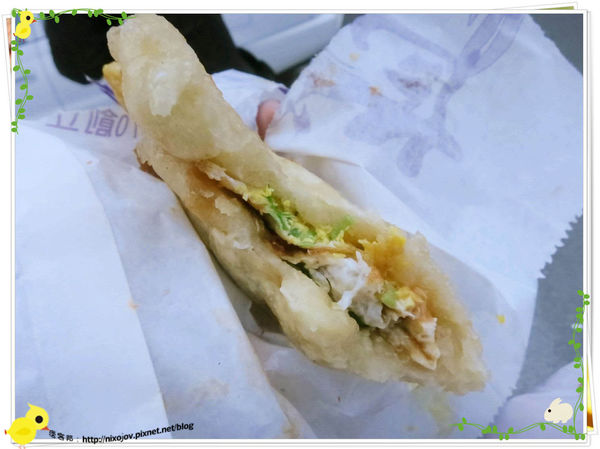 宜蘭-礁溪-柯氏蔥油餅-到此一遊，不吃遺憾-柯氏蔥油餅加蛋