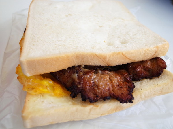 肉蛋土司：<食記> 美好的不只是味道，是回憶～肉蛋吐司