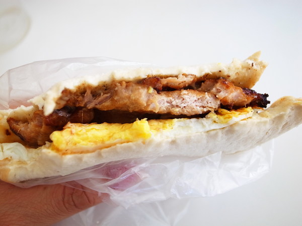 肉蛋土司：<食記> 美好的不只是味道，是回憶～肉蛋吐司