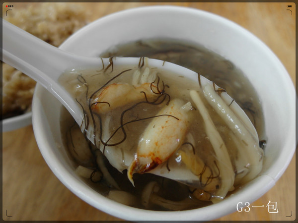 吳記螃蟹羹(士林店)：士林夜市內可以坐著好好吃一餐的小吃『吳記螃蟹羹(士林店)』