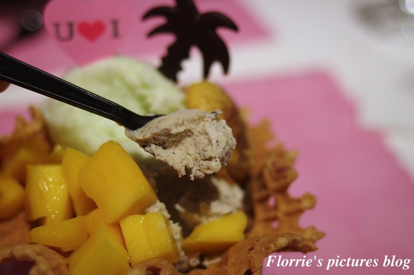 IOU Cafe：口碑券美食之旅~IOU CAFÉ手作冰淇淋店~粉嫩色調的手作冰淇店