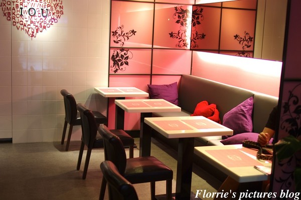 IOU Cafe：口碑券美食之旅~IOU CAFÉ手作冰淇淋店~粉嫩色調的手作冰淇店