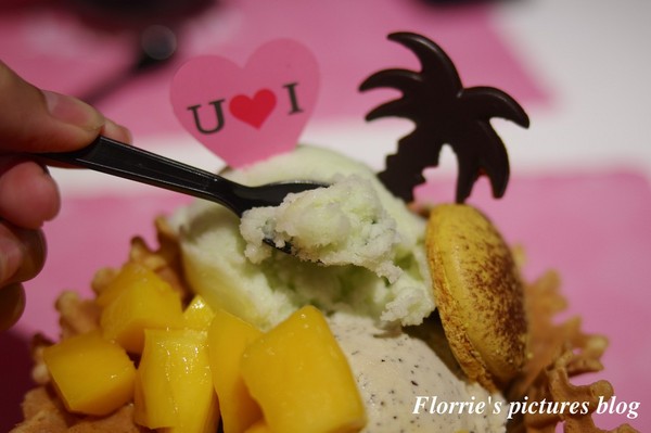 IOU Cafe：口碑券美食之旅~IOU CAFÉ手作冰淇淋店~粉嫩色調的手作冰淇店