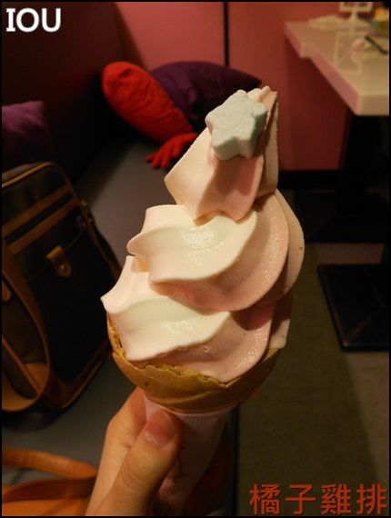 IOU Cafe:口碑NO.25-IOU Cafe 永康街 草莓冰淇淋/香草牛奶冰淇淋