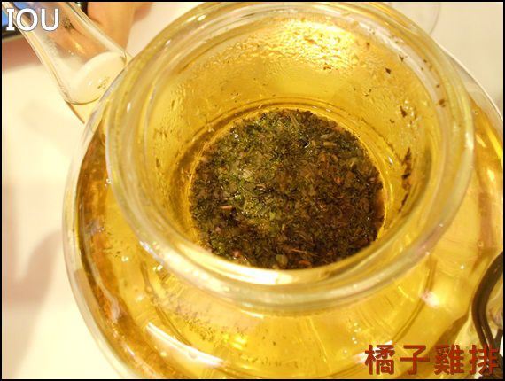 IOU Cafe:口碑NO.25-IOU Cafe 永康街 草莓冰淇淋/香草牛奶冰淇淋