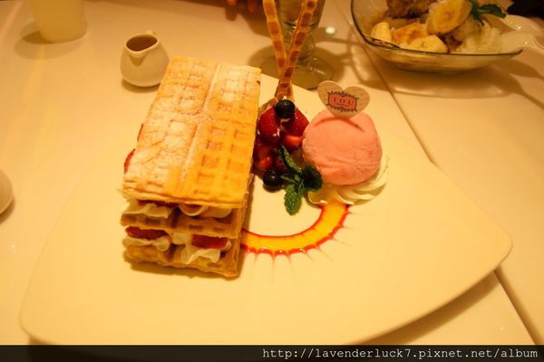 IOU Cafe:♥東門永康IOU鐵觀音珍珠 草莓拿破崙