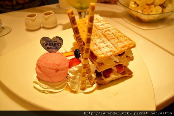 IOU Cafe:♥東門永康IOU鐵觀音珍珠 草莓拿破崙