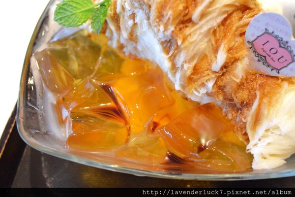 IOU Cafe:♥東門永康IOU鐵觀音珍珠 草莓拿破崙