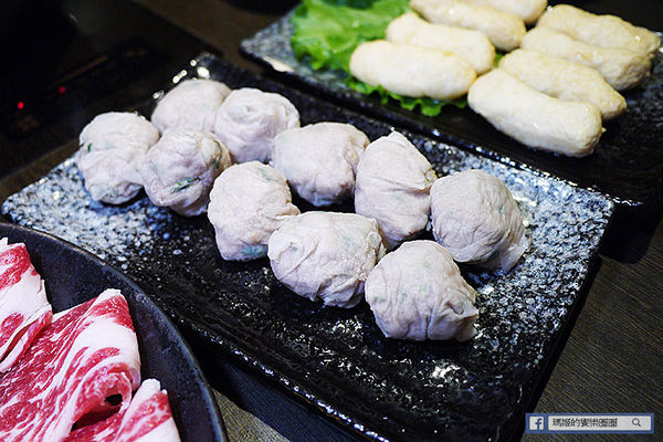 太和殿鴛鴦麻辣火鍋(台北總店):◆台北信義。捷運信義安和【太和殿麻辣火鍋—台北總店】港星藝人最愛麻辣鍋店。鴨血鍋底真的好好吃哦!