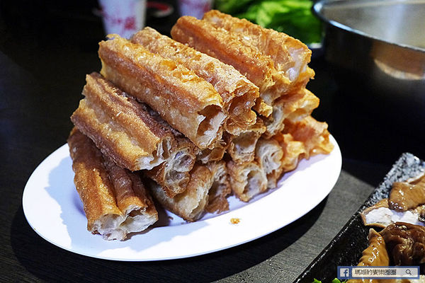 太和殿鴛鴦麻辣火鍋(台北總店):◆台北信義。捷運信義安和【太和殿麻辣火鍋—台北總店】港星藝人最愛麻辣鍋店。鴨血鍋底真的好好吃哦!