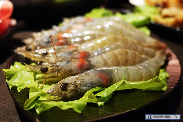 太和殿鴛鴦麻辣火鍋(台北總店):◆台北信義。捷運信義安和【太和殿麻辣火鍋—台北總店】港星藝人最愛麻辣鍋店。鴨血鍋底真的好好吃哦!